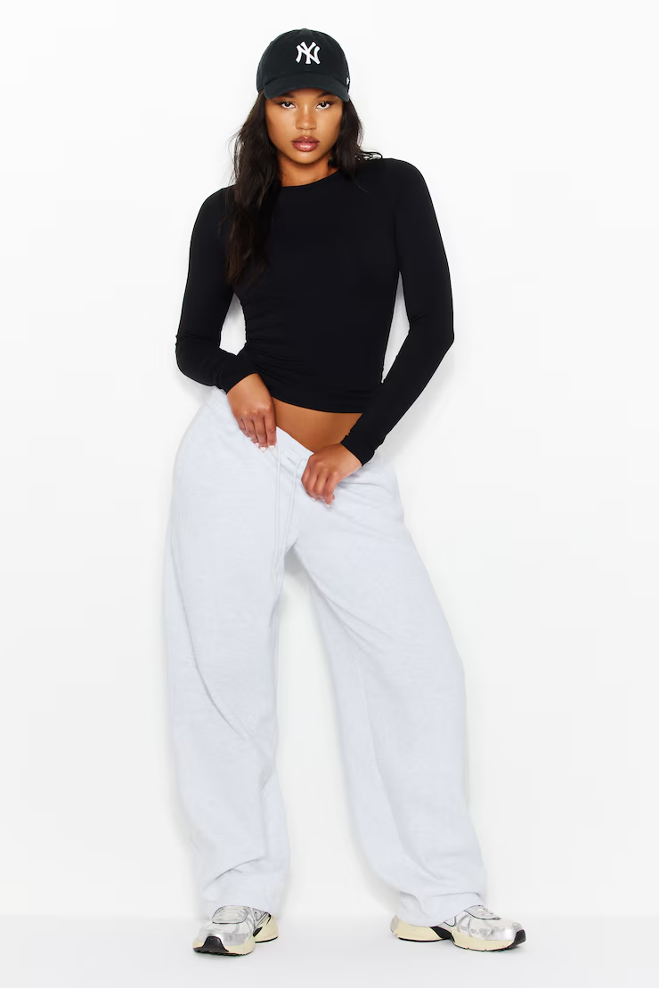 Sleek Crewneck Longsleeve Top - Image 2