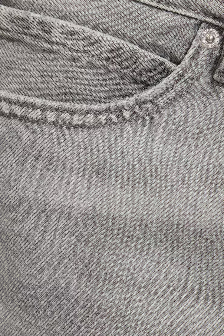 Low Rise Baggy Jeans - Image 4